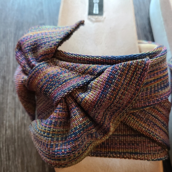 Lord & Taylor Design Lab Slides - Picture 3 of 4